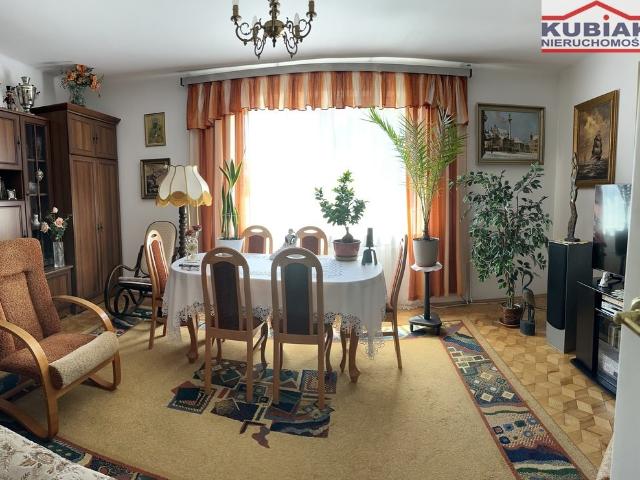 Dom 300 m² w Piastowie trzy kondygnacje i garaż