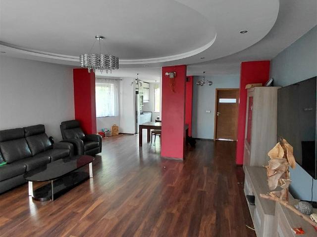 Dom 300 m² z dużą działką w Borownie 7 pokoi i potencjał