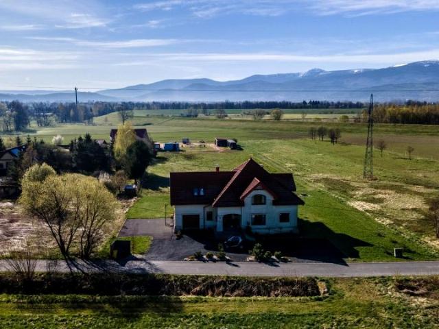 Dom 328,43 m², Wojcieszyce