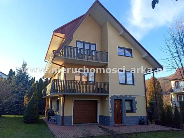 Dom 320 m², Laskowa