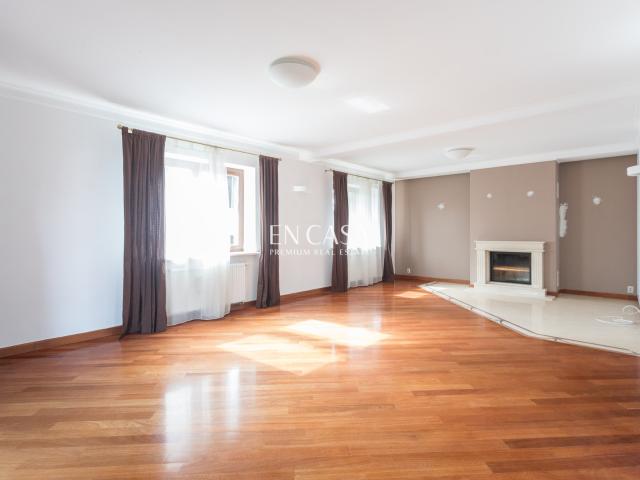 Dom 320m2 z klimatycznym ogrodem | Wilanów