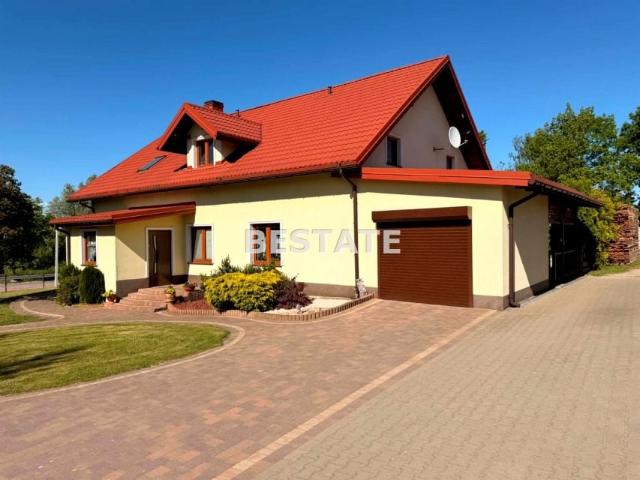 Dom 333 m², Łask