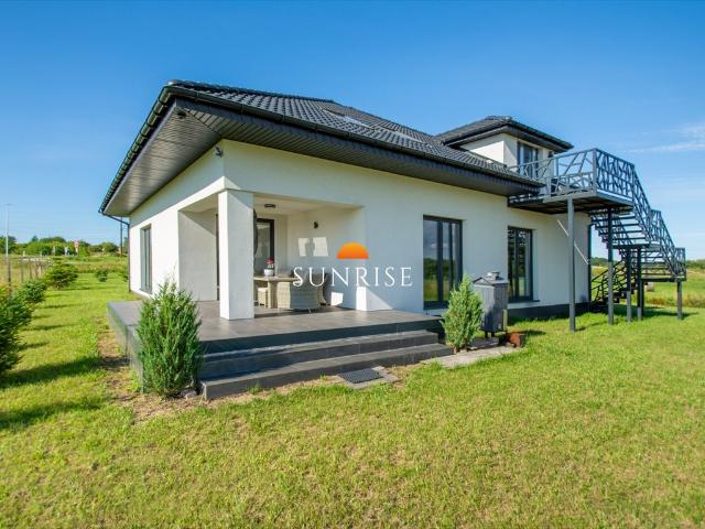 Dom 389 m² z niezależnymi piętrami polecam!