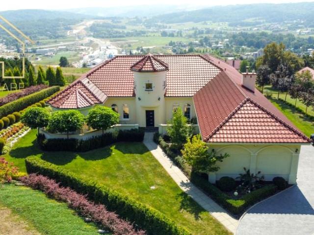 Dom 399,95 m², Babica