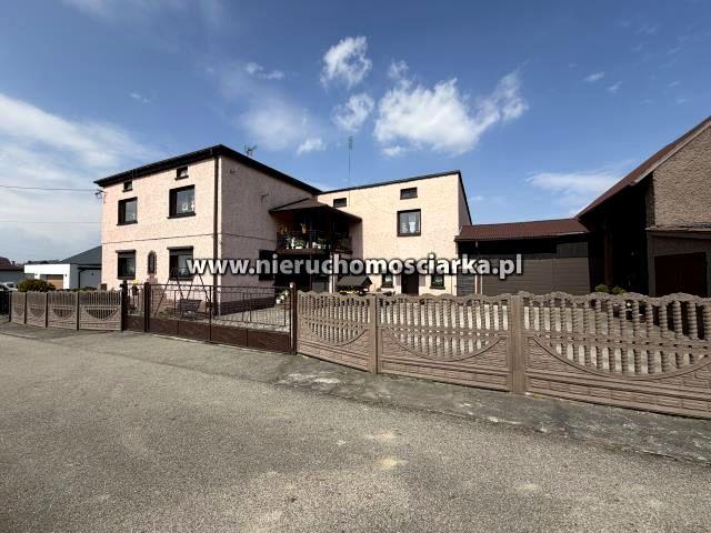 Dom 390 m², Lubomia