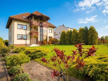 Dom 443m² i baza pod firmę przy trasie S7