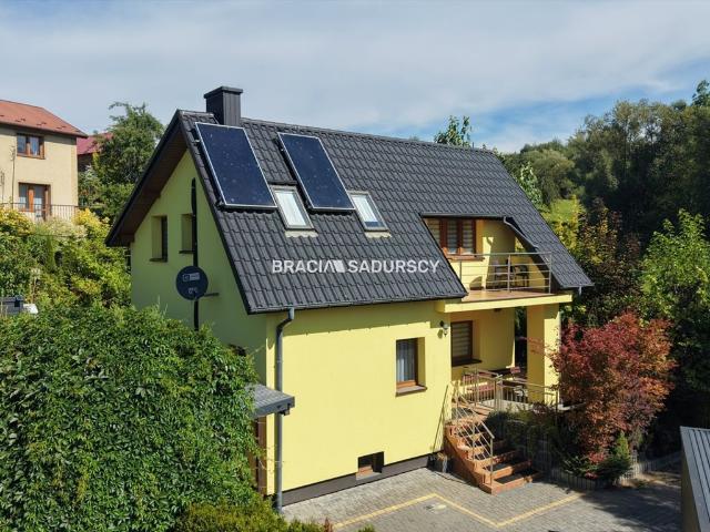 Dom 4 pokoje, energooszczędny, garaż, balkon polecam