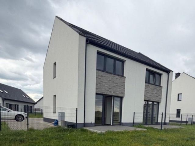 Polecam dom 60 m² z ogrodem w Grabinach, blisko natury