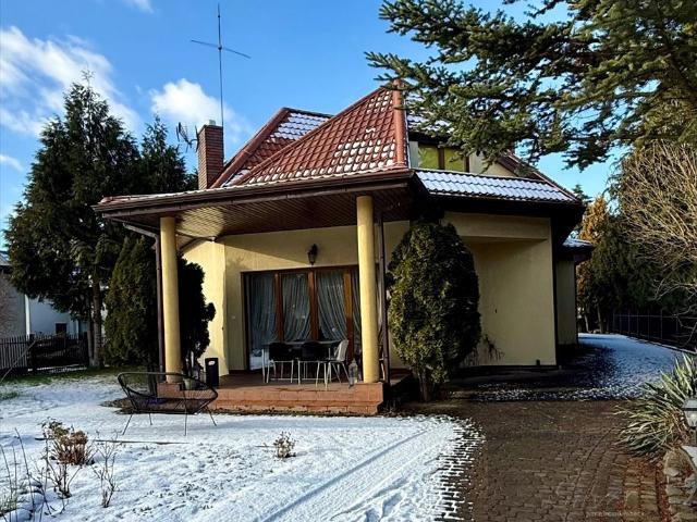 Dom 6 pokoi, garaż, dostęp do Bzury zapraszam
