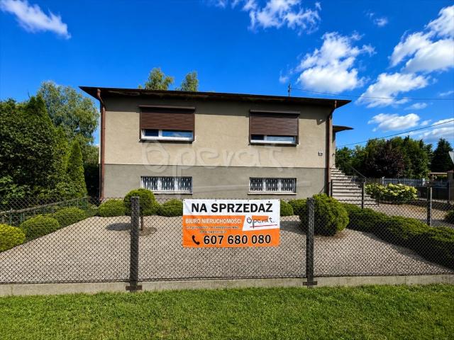 Dom 83 m² z garażem i dużą działką polecam!