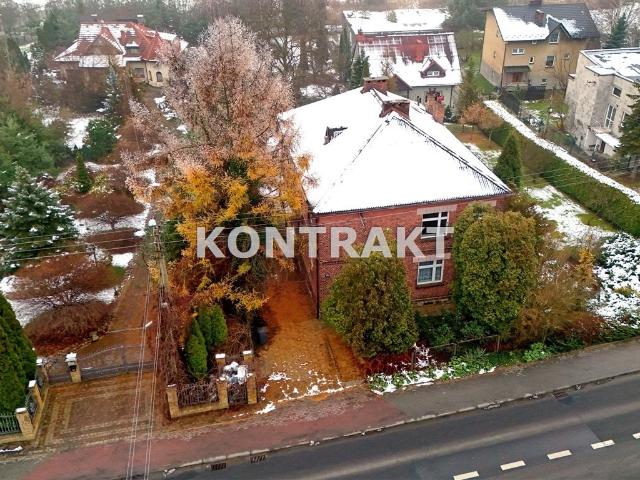 Dom 8 pokoi, garaż, duża działka, Chełmek