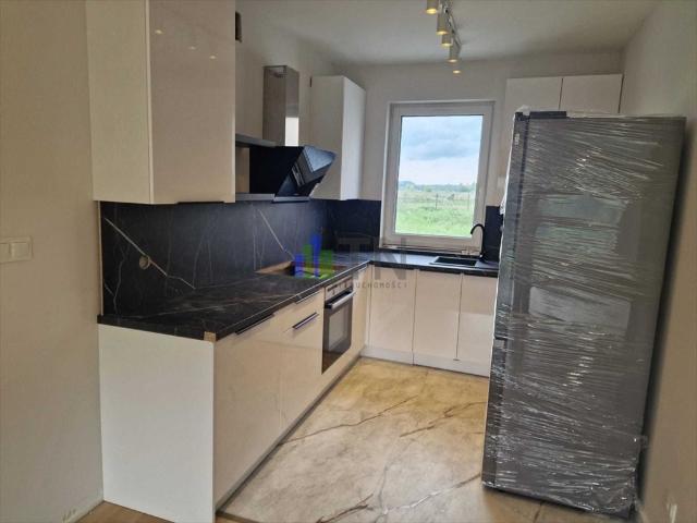 Dom czworak 92,5 m² w Dobrzykowicach gotowy do zamieszkania