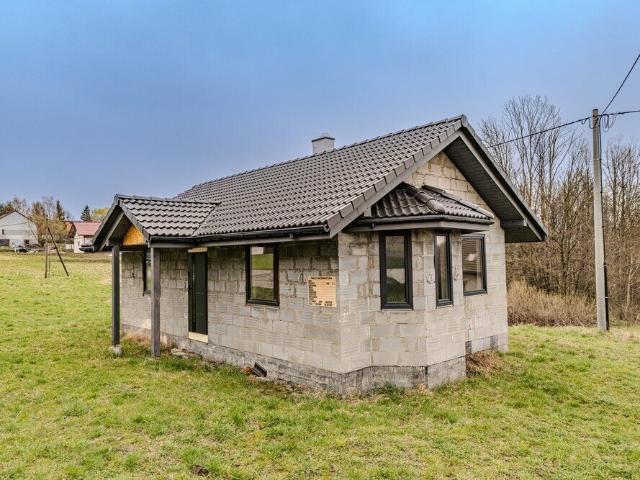 Dom, Łazy, 72.65 m², sprzedam dom