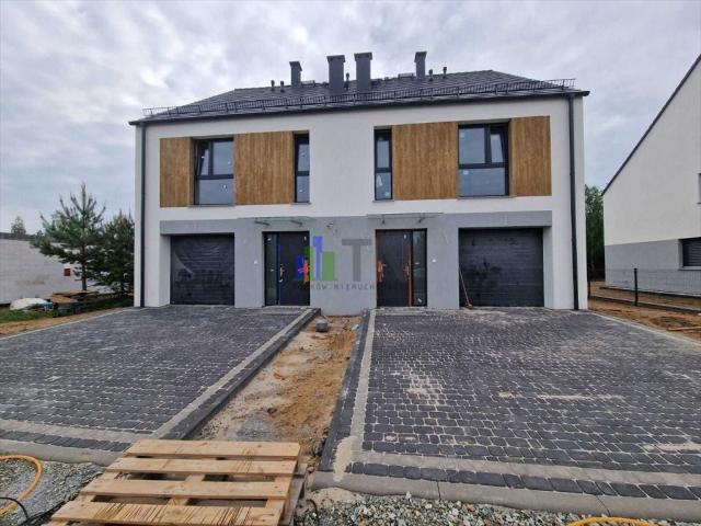 Dom bliźniak 122,8 m² w Wojnowicach polecam