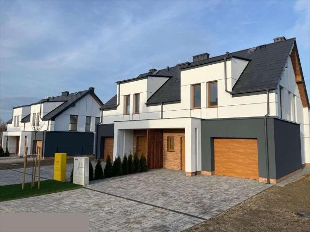 Dom bliźniak 140,6 m² w Pępowie nowoczesne osiedle
