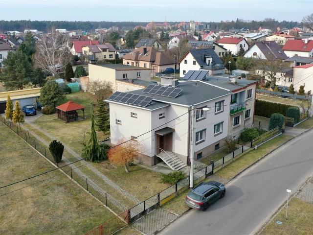 Polecam dom bliźniak 150 m² z potencjałem inwestycyjnym i dwoma kondygnacjami