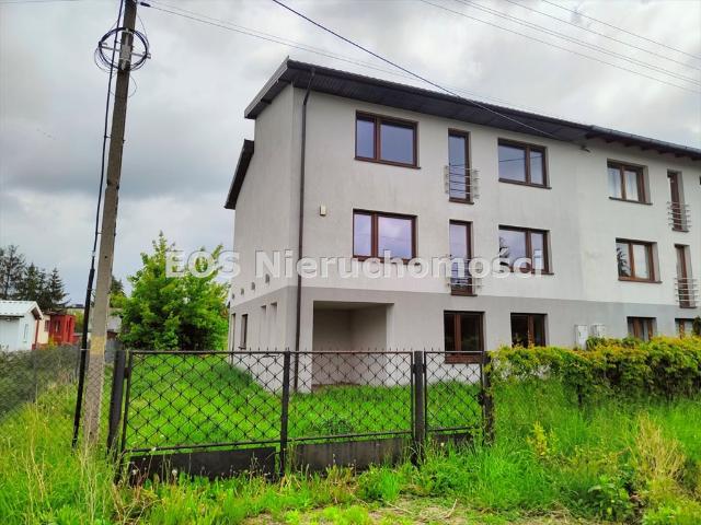 Dom bliźniak 180 m² z dużą działką 1054 m² polecam