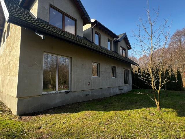Do sprzedania dom bliźniak 302 m² w otulinie lasu