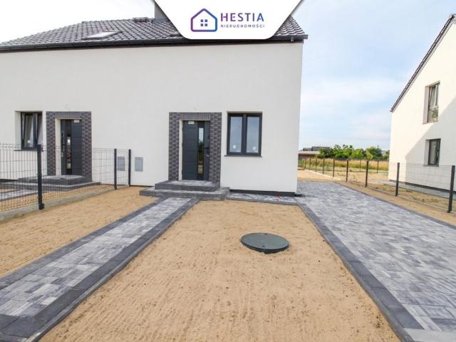 Dom bliźniak 81,86 m² z dużą działką 426 m² polecam