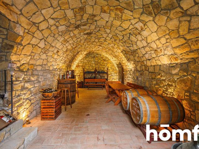 Dom, Gwoźnica Górna, 300.00 m², sprzedam dom
