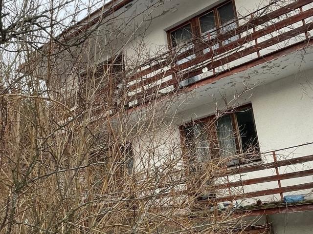 Dom do remontu z garażem i 6 pokojami Krynica Zdrój