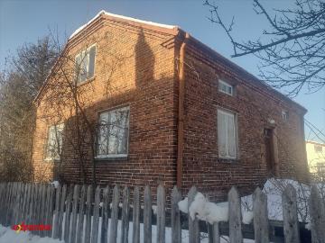 Dom do remontu z lasem i ogrodem, 100 m2, Rakszawa
