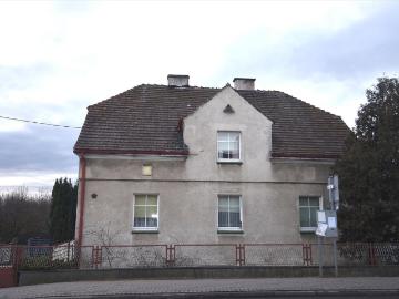 Dom do remontu z potencjałem na dwa mieszkania, 155 m²