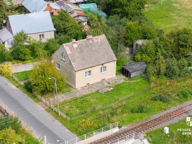 Dom do remontu z dużym potencjałem i przestronną działką