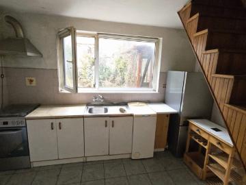 Dom do remontu lub rozbiórki w Łowiczu, 114 m², działka 354 m²