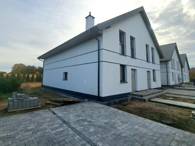 Dom Dołuje, nr 444313