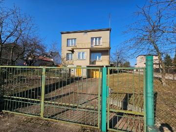 Dom dla dwóch rodzin w Białymstoku, 220 m2, ogród