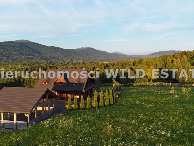 Dom drewniany z tarasem i widokiem na Bieszczady polecam