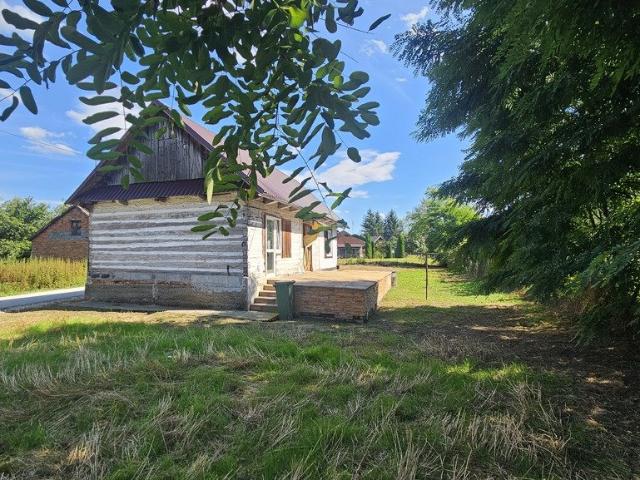 Dom drewniany 70 m² z tarasem, odnowiony, polecam