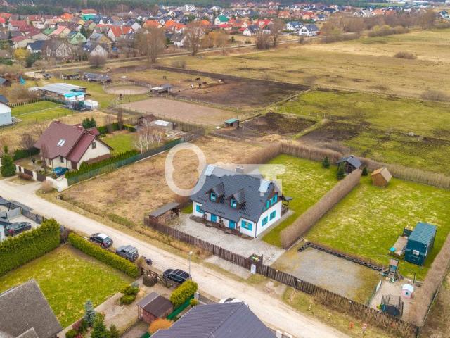 Zapraszam do domu z 2 niezależnymi mieszkaniami w Mostach