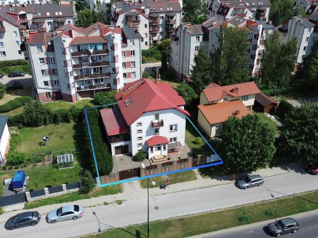 Dom inwestycyjny przy al. Spółdzielczości Pracy 502 m²