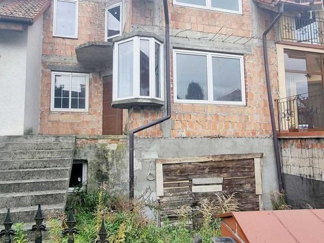Dom inwestycyjny 306 m² w Gdańsku Morena blisko komunikacji