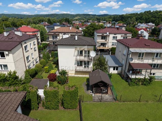 Dom, Jasło, 17 Stycznia, 150.00 m², sprzedam dom