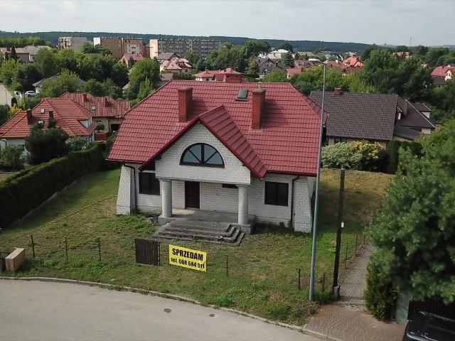 Dom jednorodzinny 148 m² w Wolbromiu duży potencjał