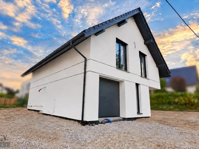Dom jednorodzinny 151 m2 garaż taras spokojne osiedle
