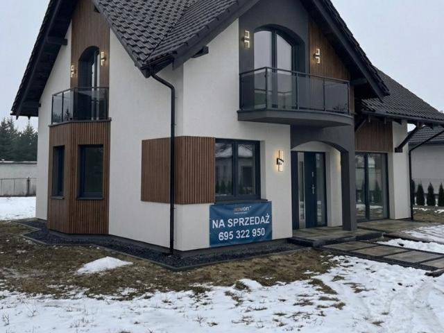 Solidny dom w stanie surowym gotowy na Twoją wizję