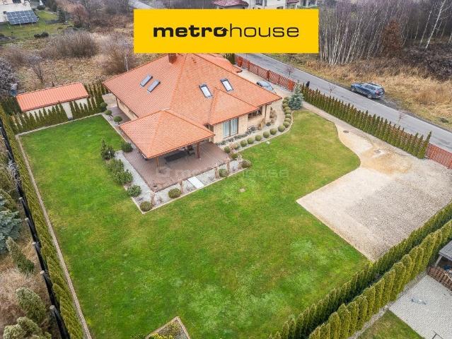 Dom, Łódź, Bieszczadzka, 255.00 m², sprzedam dom