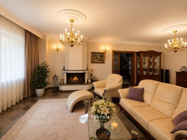 Dom, Łódź, Burtowa, 360.00 m², sprzedam dom