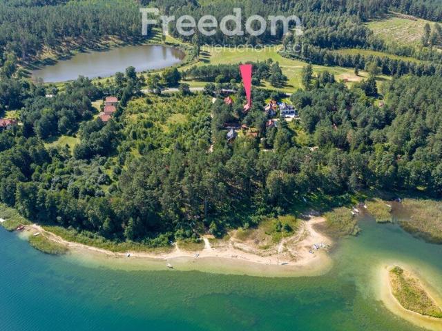 Dom letniskowy z 7 pokojami, 150 m od jeziora