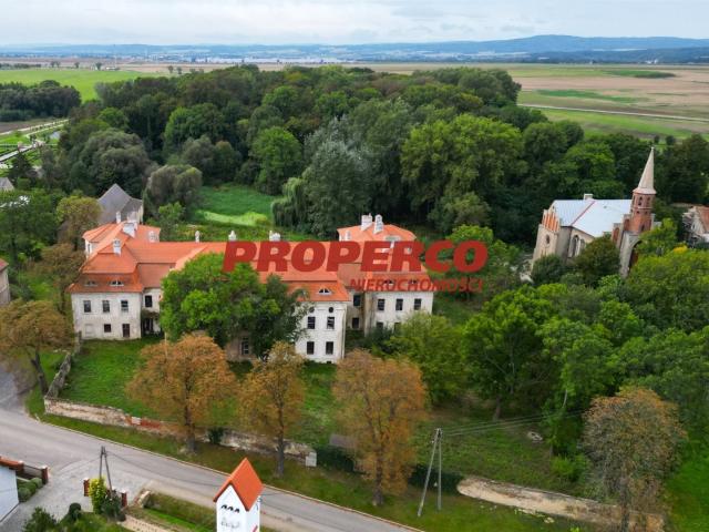 Dom, Męcinka, 4100.00 m², sprzedam dom