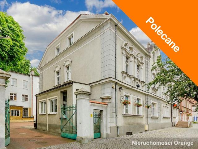 Dom, Nowa Sól, pl. Wyzwolenia, 2079.00 m², sprzedam dom