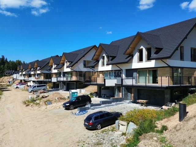 Dom, Nowy Targ, os. Robów, 219.00 m², sprzedam dom