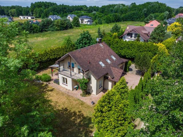 Dom na sprzedaż 4 pokoje zgierski, 193,20 m2, działka 1006 m2