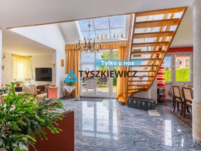Dom na sprzedaż 4 pokoje bytowski, 216 m2, działka 914 m2