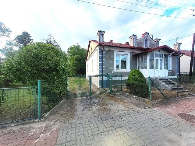 Dom na sprzedaż 4 pokoje Cieszanów, 114 m2, działka 4469 m2