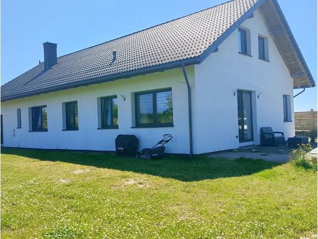 Dom na sprzedaż 4 pokoje lęborski, 240 m2, działka 3140 m2